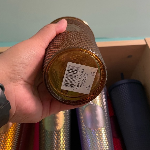 Brand new grade honeycomb studded Starbucks tumbler - Picture 2 of 4